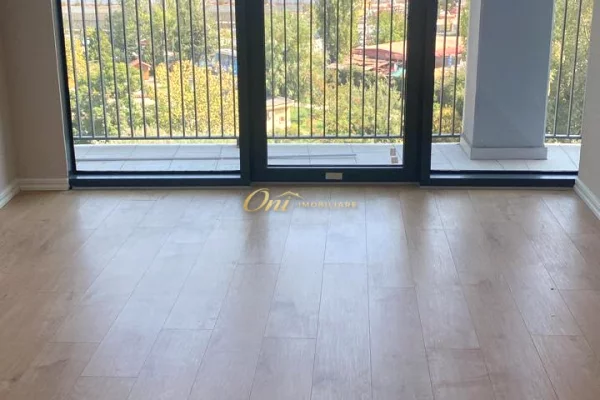 LIQENI ARTIFICIAL AMBIENT ZYRE PER QERA 