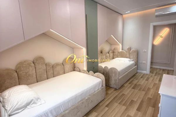 Shtepi me qera Apartament ne Tirane, 2+1, Mobilimi E mobiluar, Pagesa 1,200  Euro.