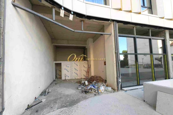 ZOGU I ZI JEPET DYQAN 160 M2 PER QERA 