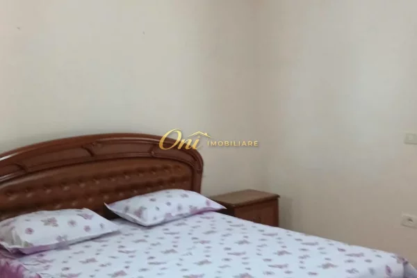 Shtepi me qera Apartament ne Tirane, 2+1, Mobilimi E mobiluar, Pagesa 50,000  Leke.