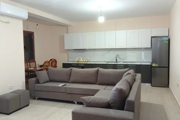 Shtepi me qera 2+1 ne Tirane - 50,000 Leke