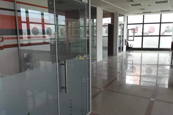 KOMUNA E PARISIT AMBIENT ZYRE PER QERA 