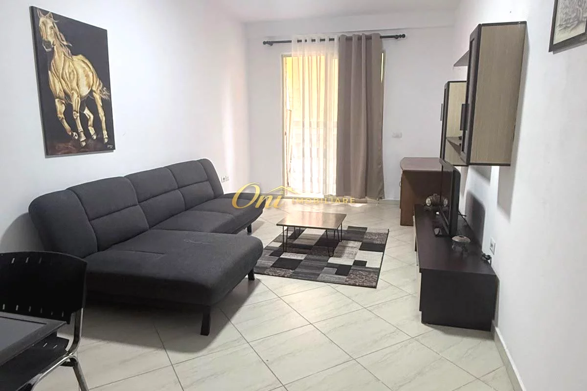Shtepi me qera Apartament ne Tirane, 1+1, Mobilimi E mobiluar, Pagesa 40,000  Leke.
