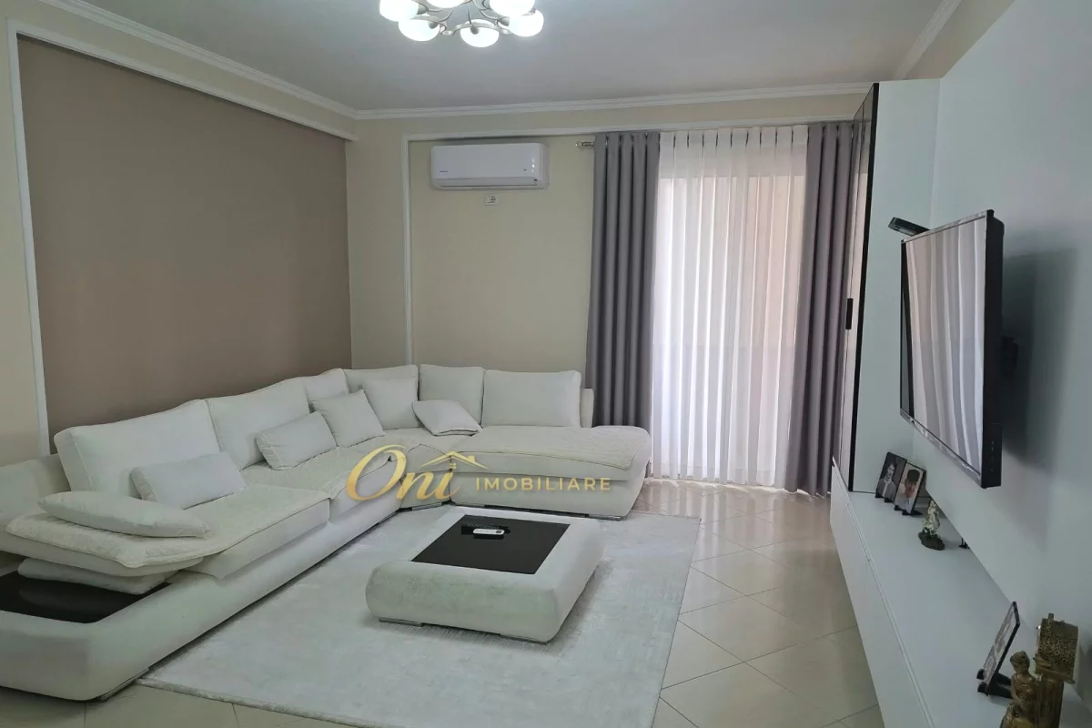 Shtepi ne shitje Apartament ne Tirane, 2+1, Mobilimi E mobiluar, Pagesa 22,000,000  Leke.