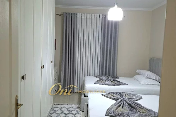 Shtepi ne shitje Apartament ne Tirane, 2+1, Mobilimi E mobiluar, Pagesa 22,000,000  Leke.
