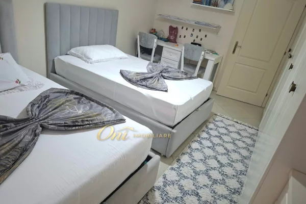Shtepi ne shitje Apartament ne Tirane, 2+1, Mobilimi E mobiluar, Pagesa 22,000,000  Leke.