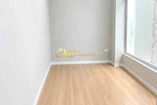 RRUGA E BARRIKADAVE, DYQAN PER QERA 