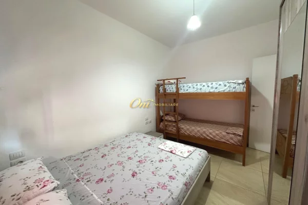 Shtepi ne shitje Apartament ne Durres, 1+1, Mobilimi E mobiluar, Pagesa 190,000  Euro.