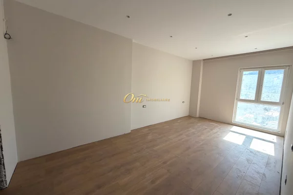 KOMUNA E PARISIT AMBIENT ZYRE PER QERA 