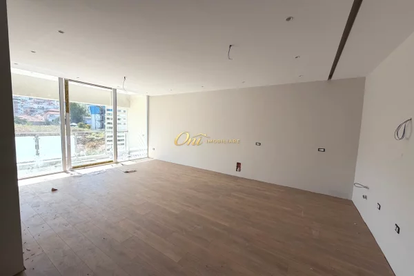 KOMUNA E PARISIT AMBIENT ZYRE PER QERA 