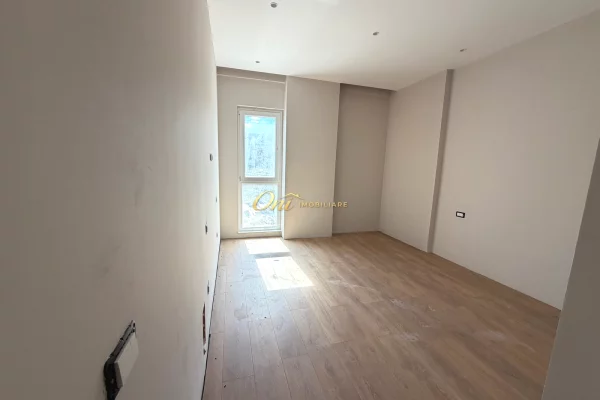 KOMUNA E PARISIT AMBIENT ZYRE PER QERA 