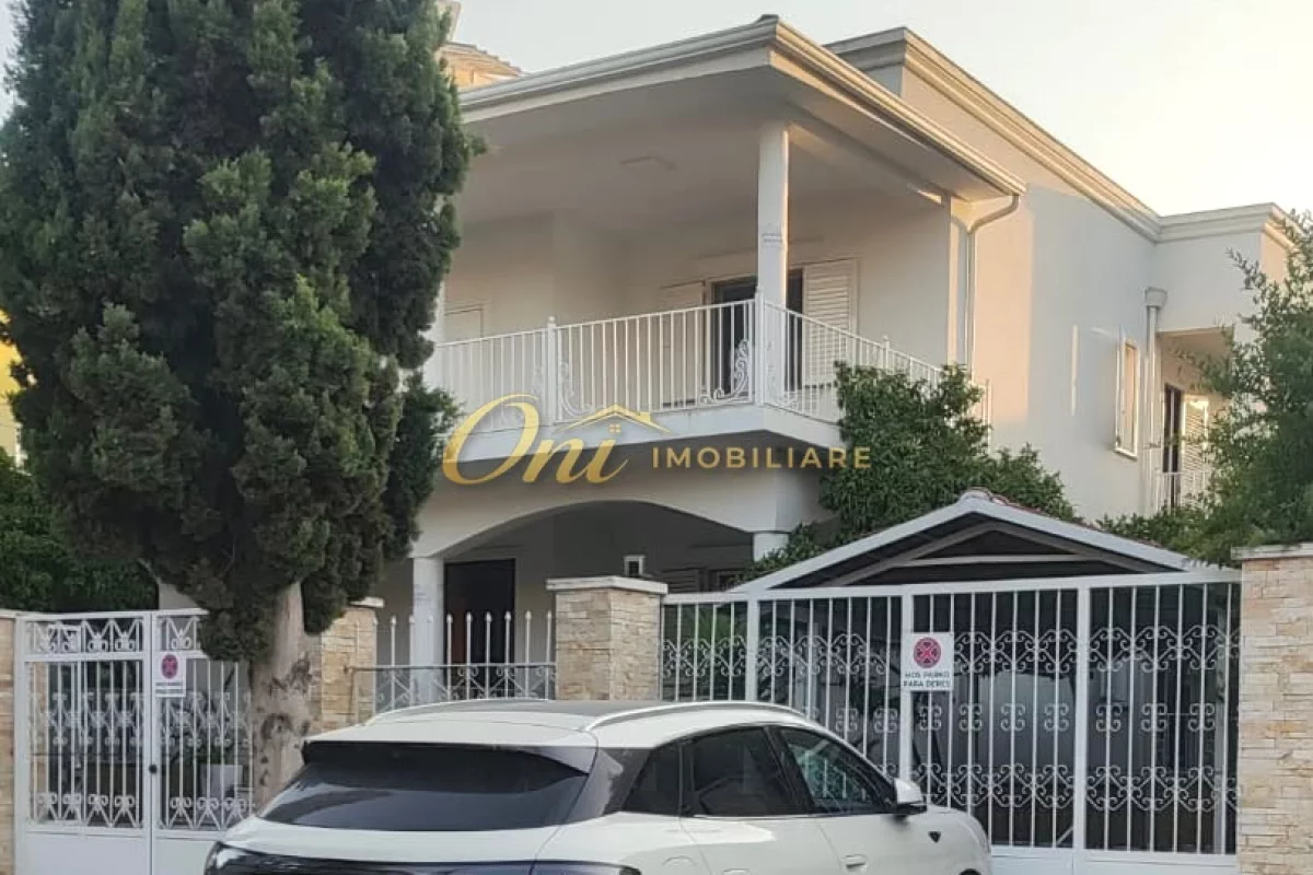 Shtepi me qera Vila Luksoze ne Tirane, 6+1, Mobilimi E mobiluar, Pagesa 2,000  Euro.