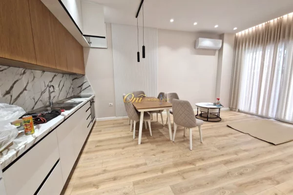 Shtepi ne shitje Apartament ne Tirane, 1+1, Mobilimi E mobiluar, Pagesa 16,500,000  Leke.