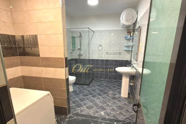 Shtepi me qera Apartament ne Tirane, 2+1, Mobilimi E mobiluar, Pagesa 50,000  Leke.