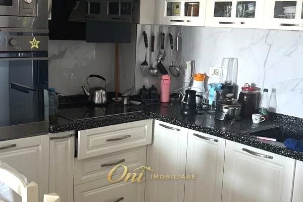 Shtepi me qera Apartament ne Tirane, 1+1, Mobilimi E mobiluar, Pagesa 50,000  Leke.