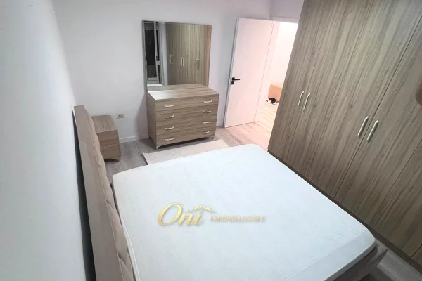 Shtepi me qera Apartament ne Tirane, 1+1, Mobilimi E mobiluar, Pagesa 60,000  Leke.