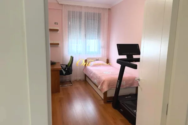 Shtepi me qera Apartament ne Tirane, 2+1, Mobilimi E mobiluar, Pagesa 75,000  Leke.
