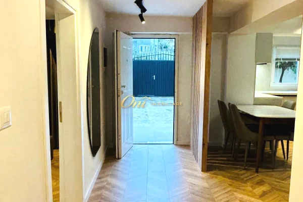 Shtepi me qera Apartament ne Tirane, 2+1, Mobilimi E mobiluar, Pagesa 70,000  Leke.