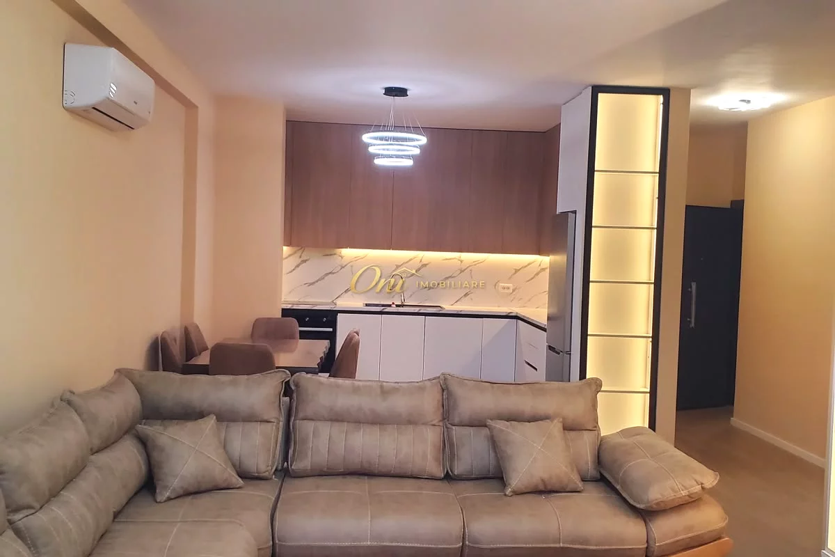 Shtepi me qera Apartament ne Tirane, 2+1, Mobilimi E mobiluar, Pagesa 1,300  Euro.