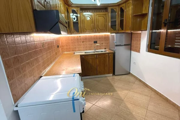 Shtepi me qera Apartament ne Tirane, 2+1, Mobilimi E mobiluar, Pagesa 60,000  Leke.