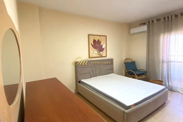 Shtepi me qera Apartament ne Tirane, 2+1, Mobilimi E mobiluar, Pagesa 90,000  Leke.