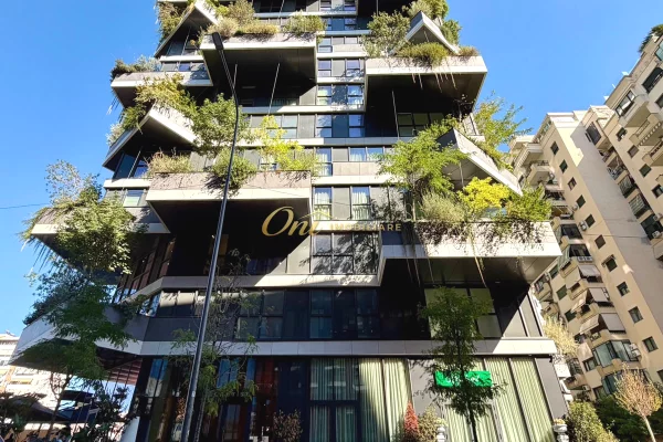 VERTICAL FOREST - ZYRE ME QERA