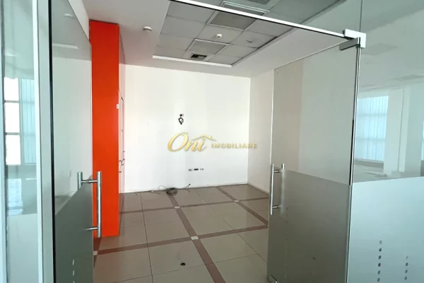 KOMUNA E PARISIT AMBIENT ZYRE PER QERA 
