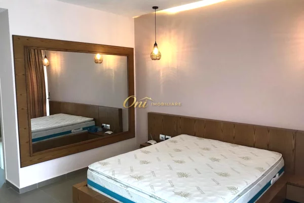 Shtepi ne shitje Vila Luksoze ne Tirane, 4+1, Mobilimi E mobiluar, Pagesa 800,000  Euro.