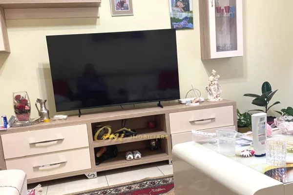 Shtepi me qera Apartament ne Tirane, 2+1, Mobilimi E mobiluar, Pagesa 55,000  Leke.
