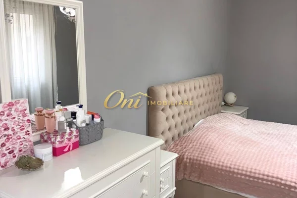 Shtepi me qera Apartament ne Tirane, 2+1, Mobilimi E mobiluar, Pagesa 95,000  Leke.
