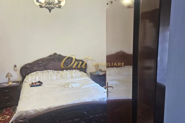 Shtepi me qera Apartament ne Tirane, 3+1, Mobilimi E mobiluar, Pagesa 65,000  Leke.