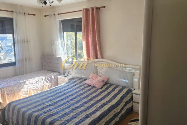 Shtepi me qera Apartament ne Tirane, 3+1, Mobilimi E mobiluar, Pagesa 65,000  Leke.