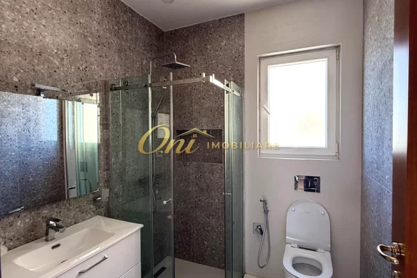 BLLOK JEPET ZYRE 140M2 PER QERA 