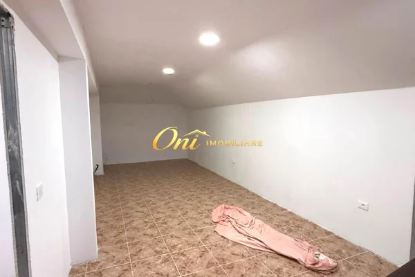 Shtepi me qera 3+1 ne Tirane - 200,000 Leke