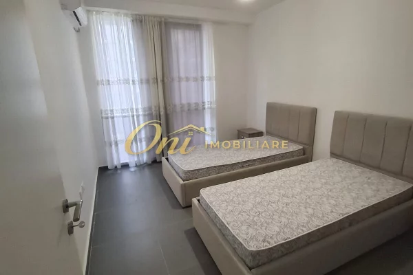 Shtepi me qera Apartament ne Tirane, 3+1, Mobilimi E mobiluar, Pagesa 60,000  Leke.