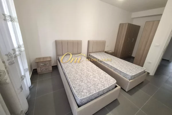 Shtepi me qera Apartament ne Tirane, 3+1, Mobilimi E mobiluar, Pagesa 60,000  Leke.