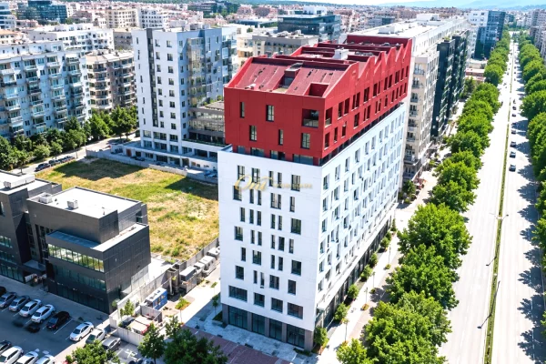 RRUGA E KAVAJES DYQAN 130M2 PER QERA 
