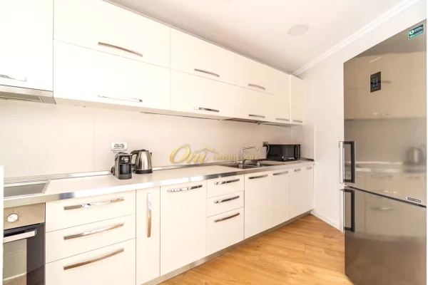 Shtepi me qera Apartament ne Tirane, 2+1, Mobilimi E mobiluar, Pagesa 150,000  Leke.