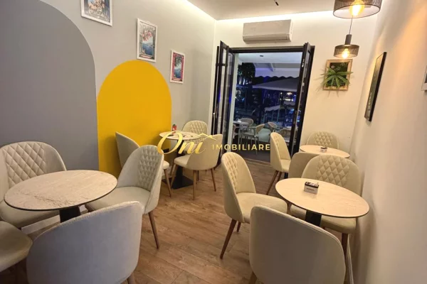 RRUGA E DURRESIT; SHITET BIZNES BAR LOUNGE 