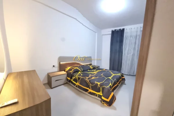 Shtepi me qera Apartament ne Tirane, 1+1, Mobilimi E mobiluar, Pagesa 60,000  Leke.