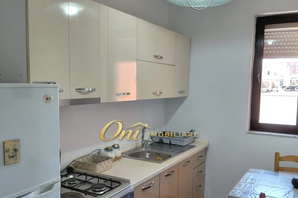 Shtepi me qera Apartament ne Tirane, 2+1, Mobilimi E mobiluar, Pagesa 65,000  Leke.