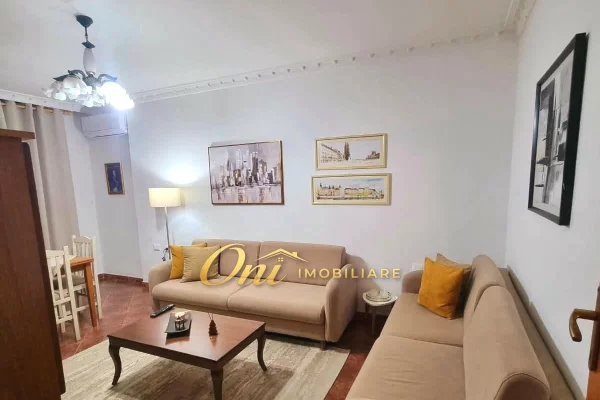 Shtepi me qera Apartament ne Tirane, 2+1, Mobilimi E mobiluar, Pagesa 65,000  Leke.