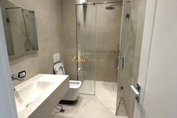 Shtepi ne shitje Apartament ne Tirane, 1+1, Mobilimi Bosh, pa mobiluar, Pagesa 13,000,000  Leke.