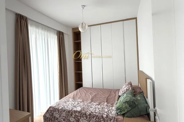 Shtepi me qera Apartament ne Tirane, 1+1, Mobilimi E mobiluar, Pagesa 80,000  Leke.