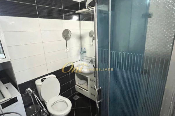 Shtepi me qera Apartament ne Tirane, 6+1, Mobilimi E mobiluar, Pagesa 80,000  Leke.