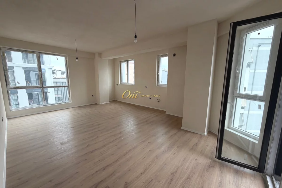 Shtepi ne shitje Apartament ne Tirane, 3+1, Mobilimi E mobiluar, Pagesa 420,000  Euro.