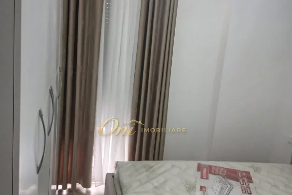 Shtepi me qera Apartament ne Tirane, 2+1, Mobilimi E mobiluar, Pagesa 60,000  Leke.