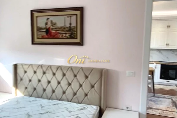 Shtepi me qera Apartament ne Tirane, 2+1, Mobilimi E mobiluar, Pagesa 65,000  Leke.