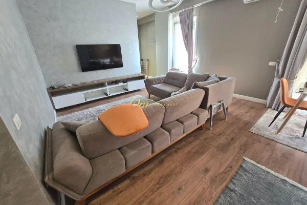 Shtepi me qera Apartament ne Tirane, 1+1, Mobilimi E mobiluar, Pagesa 70,000  Leke.