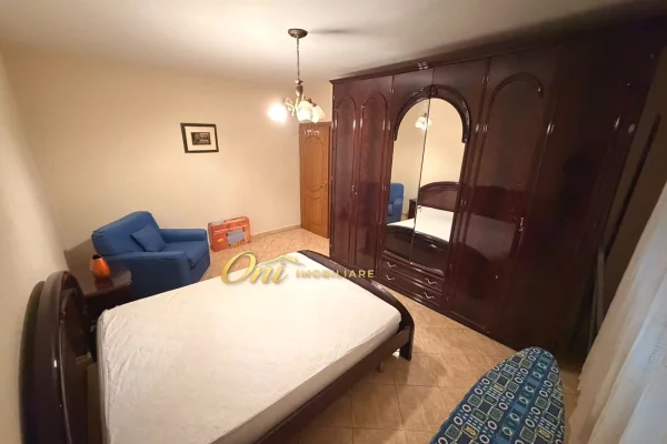 Shtepi me qera Apartament ne Tirane, 2+1, Mobilimi E mobiluar, Pagesa 550  Euro.